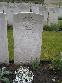 Etaples Military Cemetery - Elliott, Arthur Robert
