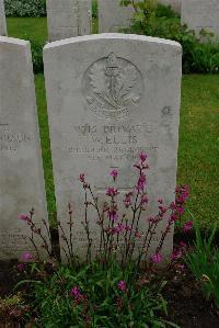 Etaples Military Cemetery - Ellis, Walter