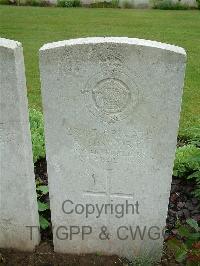 Etaples Military Cemetery - Elsworth, Arthur