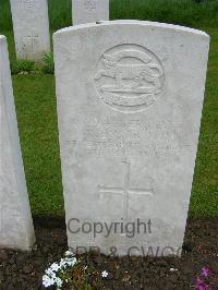 Etaples Military Cemetery - Ensor, R