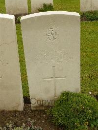 Etaples Military Cemetery - Errington, G