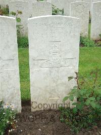 Etaples Military Cemetery - Essex, John