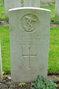 Etaples Military Cemetery - Evans, Edgar J.
