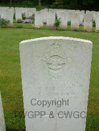 Etaples Military Cemetery - Evans, Thomas Elias