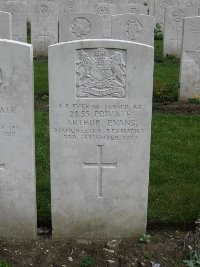 Etaples Military Cemetery - Everiss, Albert Edward