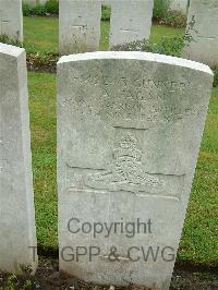 Etaples Military Cemetery - Fagan, Albert