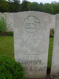 Etaples Military Cemetery - Fairhurst, Fred