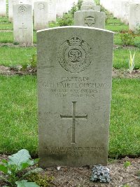 Etaples Military Cemetery - Fairtlough, Gerard Howard