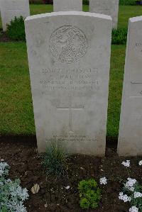 Etaples Military Cemetery - Farrow, C
