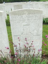 Etaples Military Cemetery - Featherby, W S
