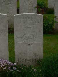 Etaples Military Cemetery - Fergie, David Henry