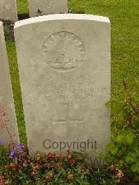Etaples Military Cemetery - Ferguson, Fred James