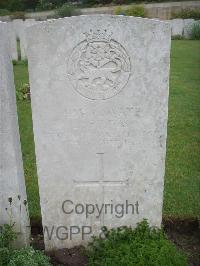 Etaples Military Cemetery - Fildes, E
