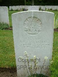 Etaples Military Cemetery - Finlay, George Lush