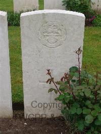 Etaples Military Cemetery - Fisher, W