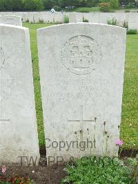 Etaples Military Cemetery - Fitch, Walter James