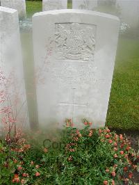 Etaples Military Cemetery - Flaherty, E