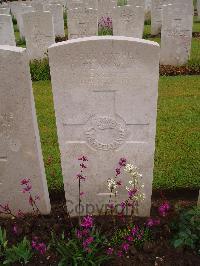 Etaples Military Cemetery - Flanagan, Daniel