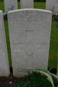 Etaples Military Cemetery - Flannigan, James