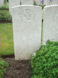 Etaples Military Cemetery - Fleming, Samuel George