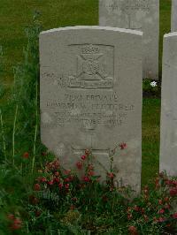 Etaples Military Cemetery - Fletcher, Edward Winterbotham