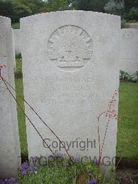 Etaples Military Cemetery - Folks, Allan Edward
