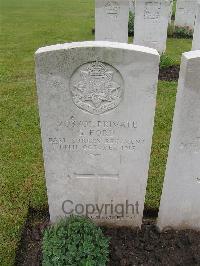 Etaples Military Cemetery - Ford, G