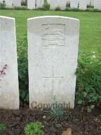 Etaples Military Cemetery - Forth, Fred