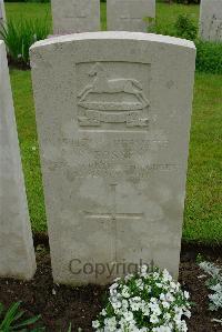 Etaples Military Cemetery - Fossey, Robert