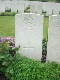 Etaples Military Cemetery - Foster, A