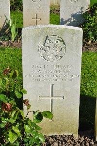 Etaples Military Cemetery - Foster, G A