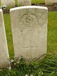 Etaples Military Cemetery - Foster, James