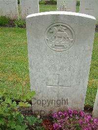 Etaples Military Cemetery - Fox, Walter