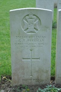 Etaples Military Cemetery - Freeman, George Thomas