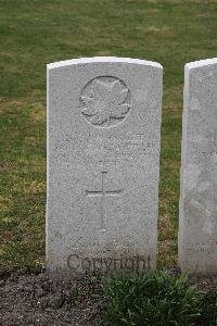 Etaples Military Cemetery - Fuller, David Stanley