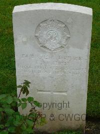 Etaples Military Cemetery - Furber, E