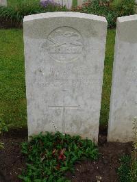 Etaples Military Cemetery - Furlong, Ernest John