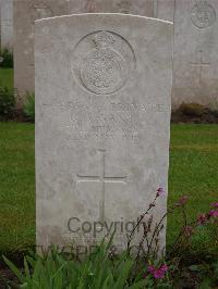 Etaples Military Cemetery - Gant, Charles George