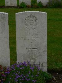 Etaples Military Cemetery - Gard, Ernest Stanley