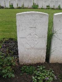 Etaples Military Cemetery - Gardiner, A