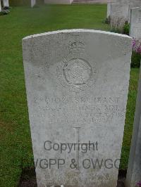 Etaples Military Cemetery - Gardiner, Alfred Ernest
