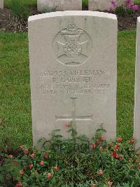 Etaples Military Cemetery - Gardiner, R