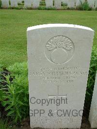 Etaples Military Cemetery - Garner, James William