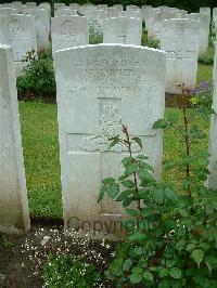 Etaples Military Cemetery - Garner, Walter