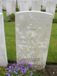Etaples Military Cemetery - Garry, Christopher