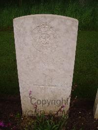 Etaples Military Cemetery - Garside, Fred