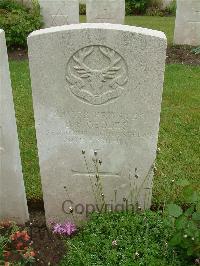 Etaples Military Cemetery - Geddes, Benjamin Sutherland