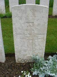 Etaples Military Cemetery - Gee, Thomas