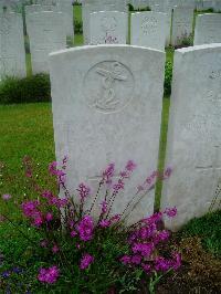 Etaples Military Cemetery - George, Henry