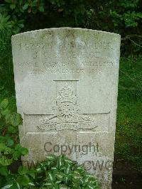 Etaples Military Cemetery - George, John Cyril Burgoyne